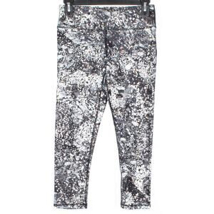 NWT Fabletics Leggings Cropped Yoga Athleisure Grunge Urban Metallic Black XS